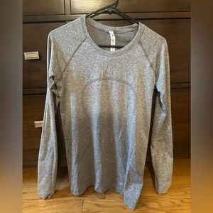 Lululemon swiftly long sleeve- grey heather- size 8